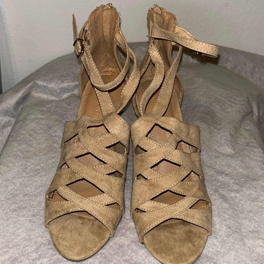 Christian Soriano heel sandals